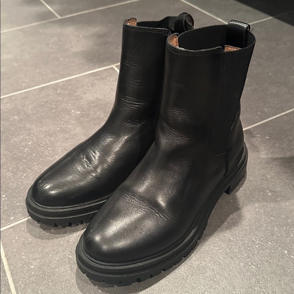 Madewell Chelsea Leather Boots - Picture 3 of 8